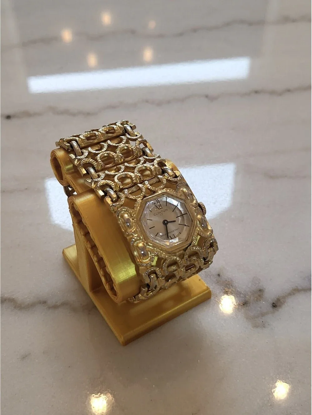 Vtg Clinton Womens Watch Goldtone Wide Bracelet Band Wind Up Works Great EUC 7